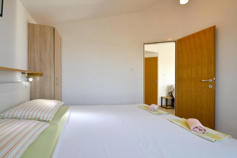 Apartments Viola Betina  Room photo
